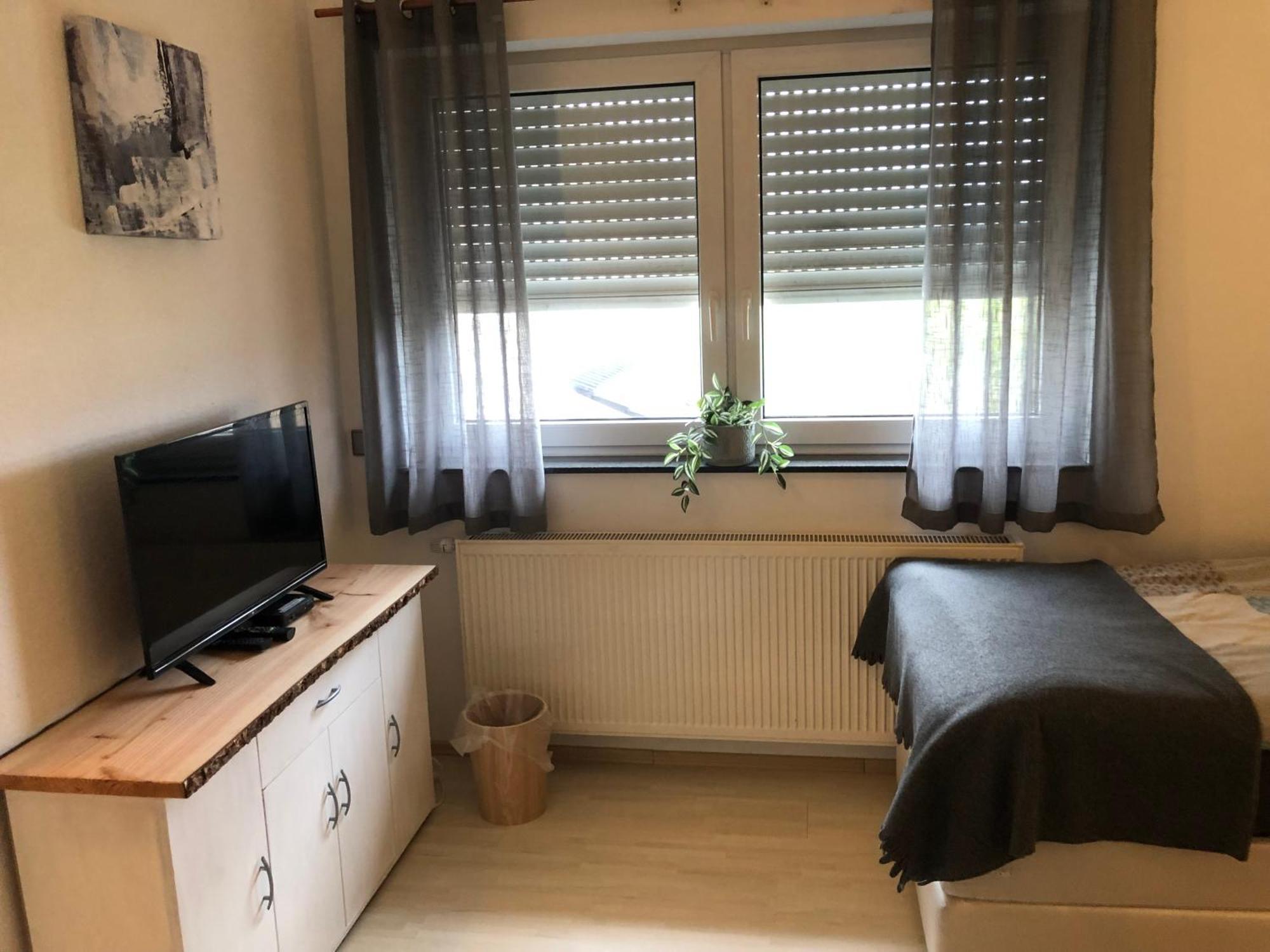 Münzenberg Pension Am Roemerhof מראה חיצוני תמונה